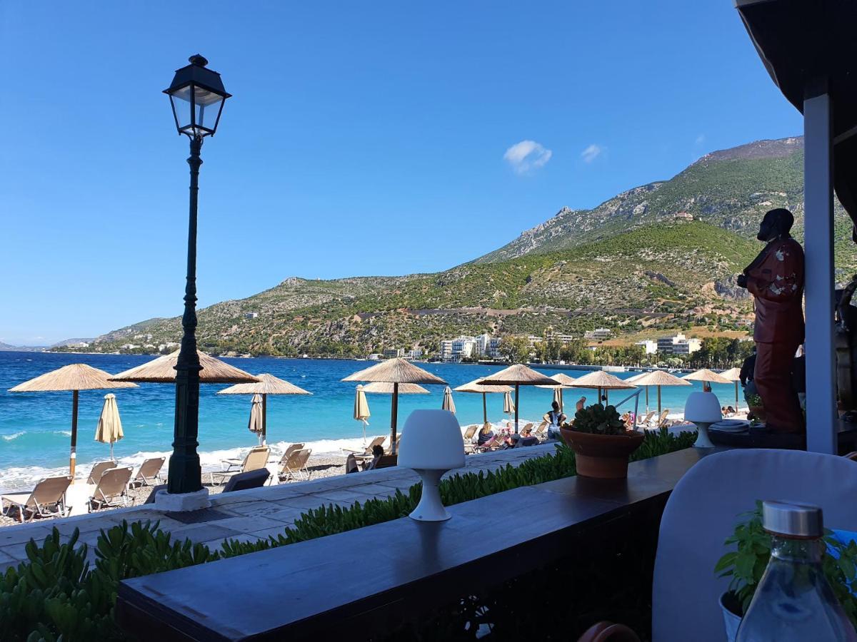 Seaview Apartment In Theheart Of Loutraki Eksteriør bilde